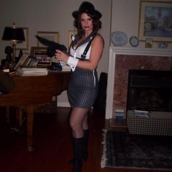 Sexy Mobster costume - Picture 2 of 10